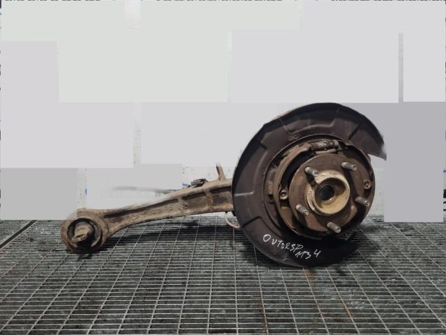 bontott MITSUBISHI OUTLANDER Jobb hátsó Csonkállvány