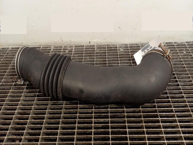 bontott MITSUBISHI OUTLANDER Légbeömlő Cső