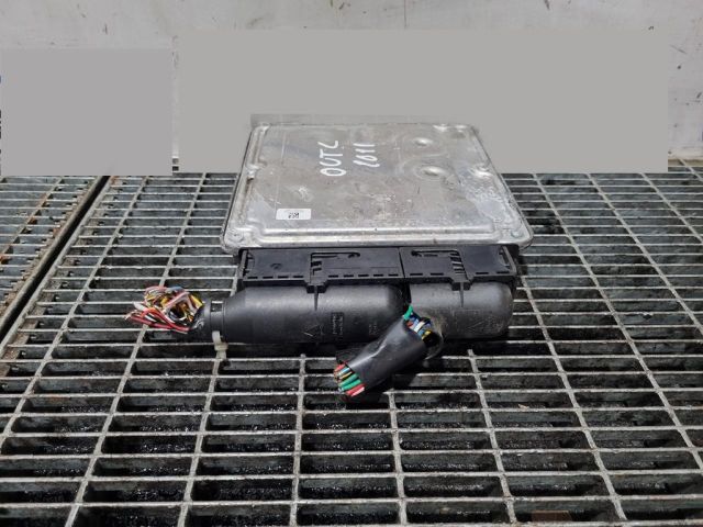 bontott MITSUBISHI OUTLANDER Motorvezérlő