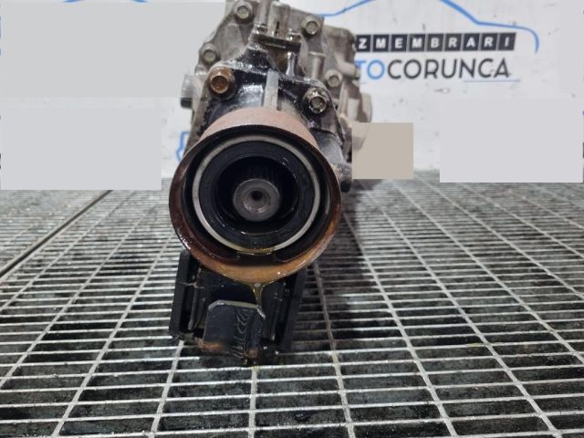 bontott MITSUBISHI OUTLANDER Osztómű