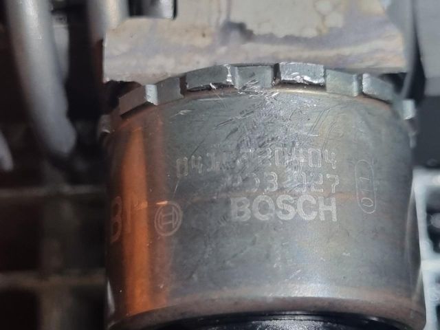 bontott MITSUBISHI OUTLANDER Porlasztó (1 db)