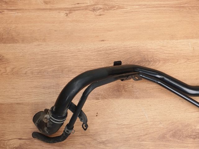 bontott MITSUBISHI OUTLANDER Tankbetöltő Cső (Fém)