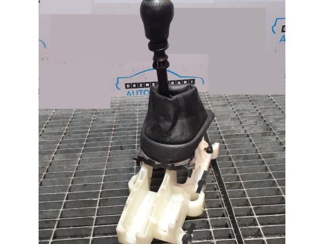 bontott MITSUBISHI OUTLANDER Váltó Kulissza