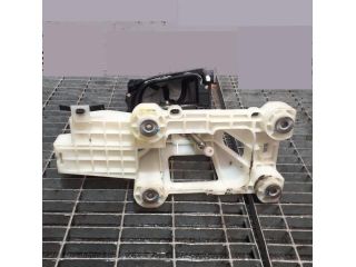 bontott MITSUBISHI OUTLANDER Váltó Kulissza