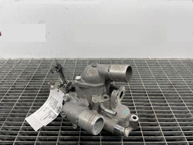 bontott MITSUBISHI OUTLANDER Hengerfej Vízkivezető