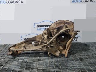 bontott MITSUBISHI OUTLANDER Bal hátsó Csonkállvány