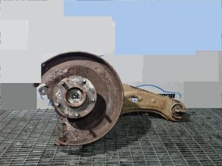 bontott MITSUBISHI OUTLANDER Bal hátsó Csonkállvány