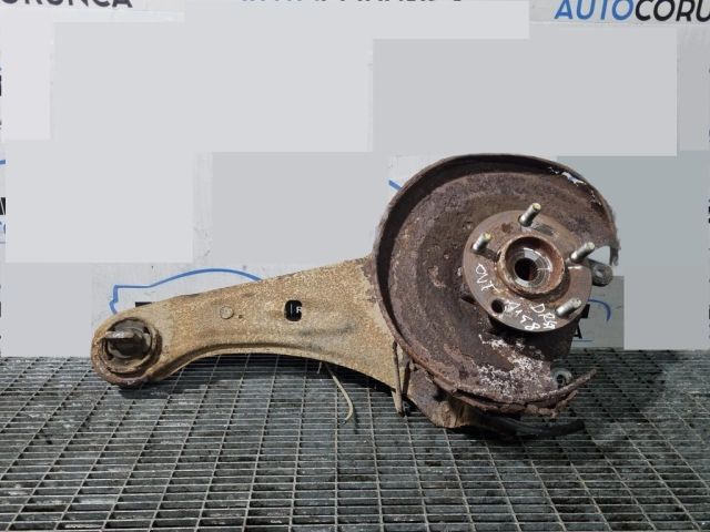 bontott MITSUBISHI OUTLANDER Jobb hátsó Csonkállvány