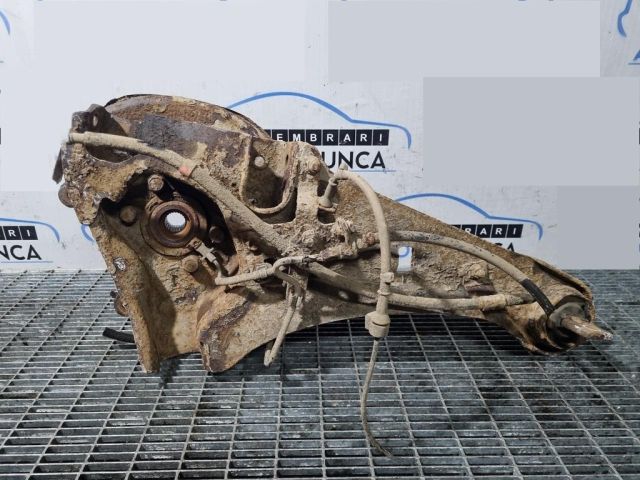 bontott MITSUBISHI OUTLANDER Jobb hátsó Csonkállvány