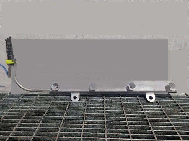 bontott MITSUBISHI OUTLANDER Közösnyomócső