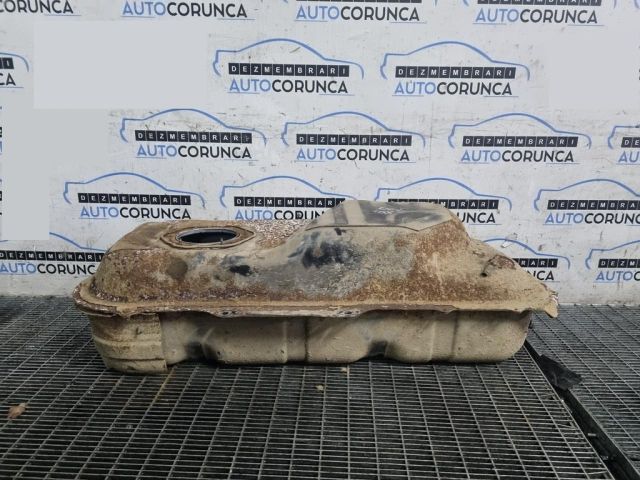 bontott MITSUBISHI OUTLANDER Tank