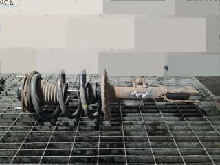 bontott MITSUBISHI OUTLANDER Bal első Lengéscsillapító