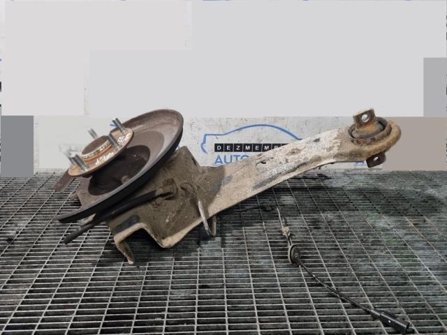 bontott MITSUBISHI OUTLANDER Bal hátsó Csonkállvány