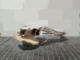 bontott MITSUBISHI OUTLANDER Bal hátsó Csonkállvány