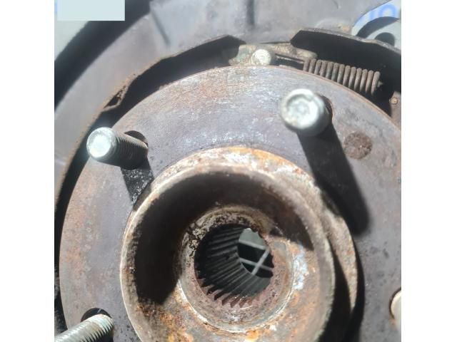 bontott MITSUBISHI OUTLANDER Bal hátsó Csonkállvány