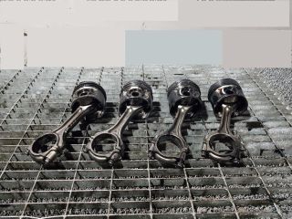 bontott MITSUBISHI OUTLANDER Dugattyú