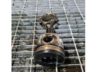 bontott MITSUBISHI OUTLANDER Dugattyú