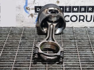 bontott MITSUBISHI OUTLANDER Dugattyú