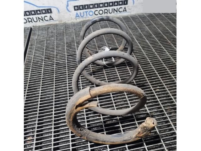 bontott MITSUBISHI OUTLANDER Első Rugó