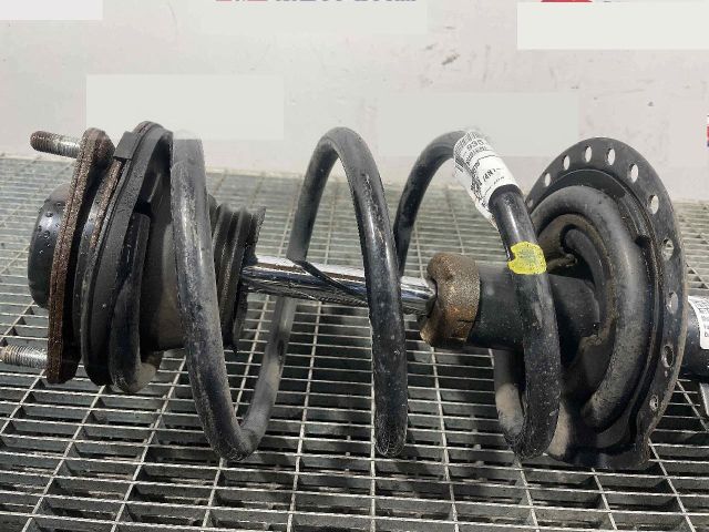 bontott MITSUBISHI OUTLANDER Első Rugó