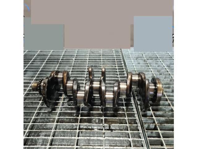 bontott MITSUBISHI OUTLANDER Főtengely (Magában)