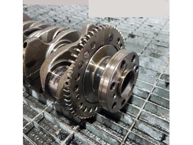 bontott MITSUBISHI OUTLANDER Főtengely (Magában)