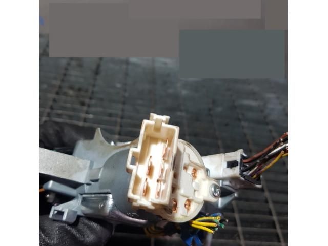 bontott MITSUBISHI OUTLANDER Gyújtáskapcsoló