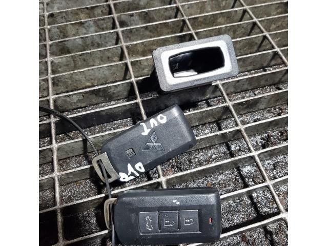 bontott MITSUBISHI OUTLANDER Gyújtáskapcsoló