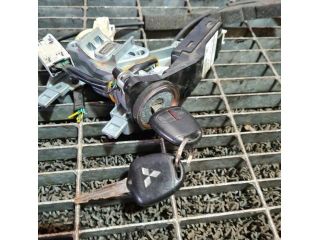 bontott MITSUBISHI OUTLANDER Gyújtáskapcsoló