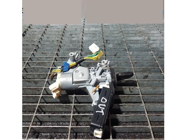 bontott MITSUBISHI OUTLANDER Gyújtáskapcsoló