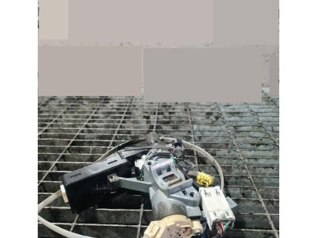 bontott MITSUBISHI OUTLANDER Gyújtáskapcsoló