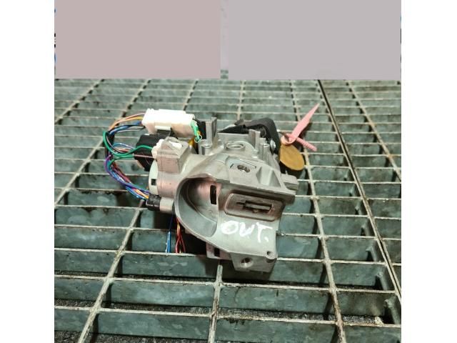 bontott MITSUBISHI OUTLANDER Gyújtáskapcsoló