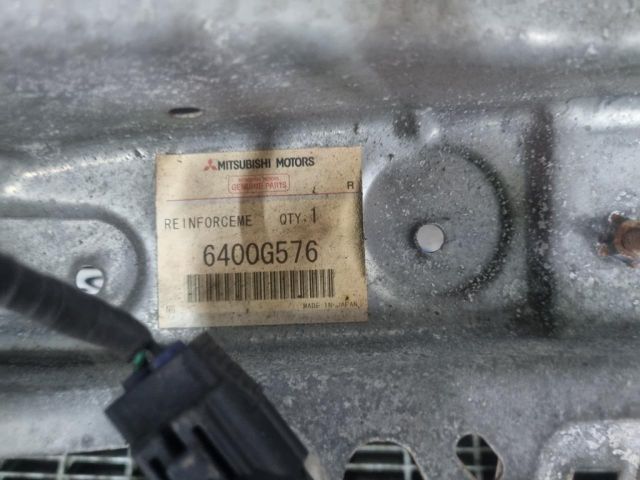 bontott MITSUBISHI OUTLANDER Homlokfal (Üres lemez)