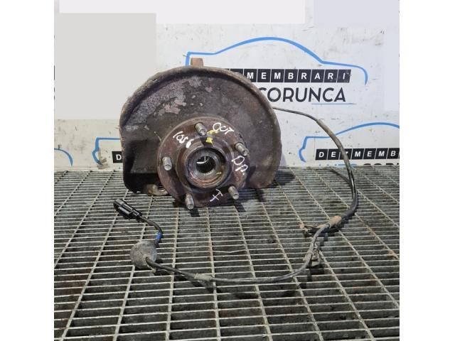 bontott MITSUBISHI OUTLANDER Jobb első Csonkállvány