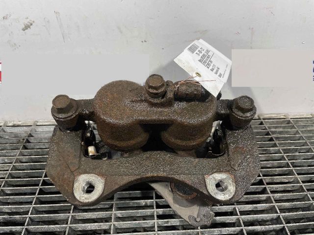 bontott MITSUBISHI OUTLANDER Jobb első Féknyereg Munkahengerrel