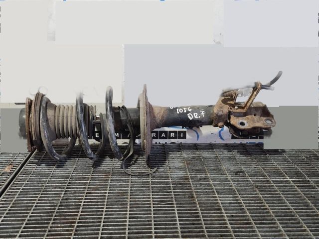 bontott MITSUBISHI OUTLANDER Jobb első Lengéscsillapító