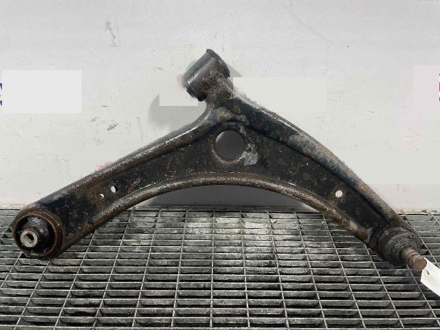 bontott MITSUBISHI OUTLANDER Jobb első Lengőkar