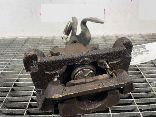 bontott MITSUBISHI OUTLANDER Jobb hátsó Féknyereg Munkahengerrel