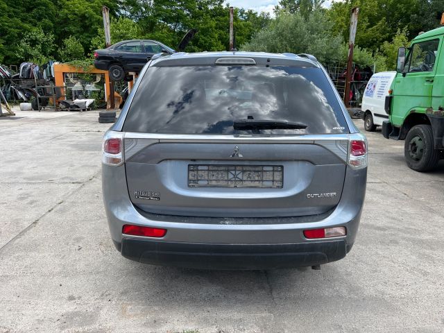 bontott MITSUBISHI OUTLANDER Középső Kipufogó Dob