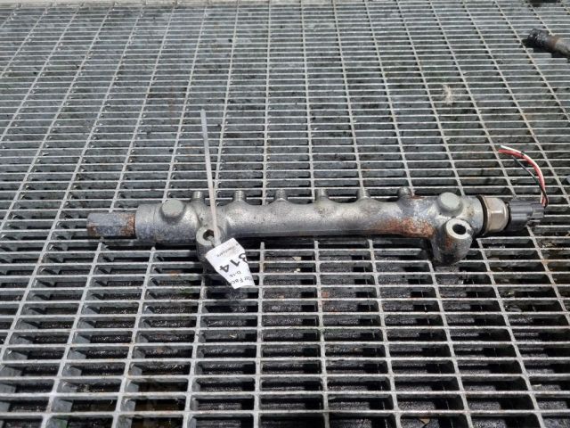 bontott MITSUBISHI OUTLANDER Közösnyomócső