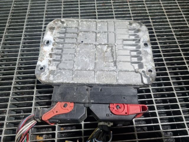 bontott MITSUBISHI OUTLANDER Motorvezérlő