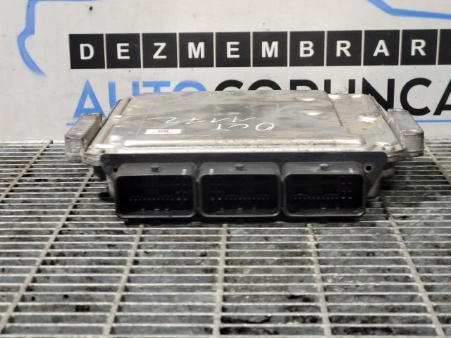 bontott MITSUBISHI OUTLANDER Motorvezérlő