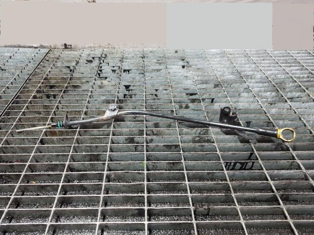 bontott MITSUBISHI OUTLANDER Nívópálca