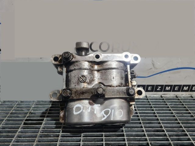 bontott MITSUBISHI OUTLANDER Olajszivattyú