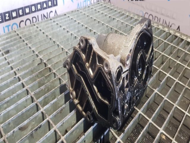 bontott MITSUBISHI OUTLANDER Olajszűrő Ház