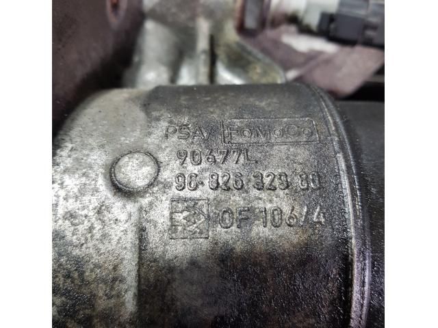 bontott MITSUBISHI OUTLANDER Olajszűrő Ház