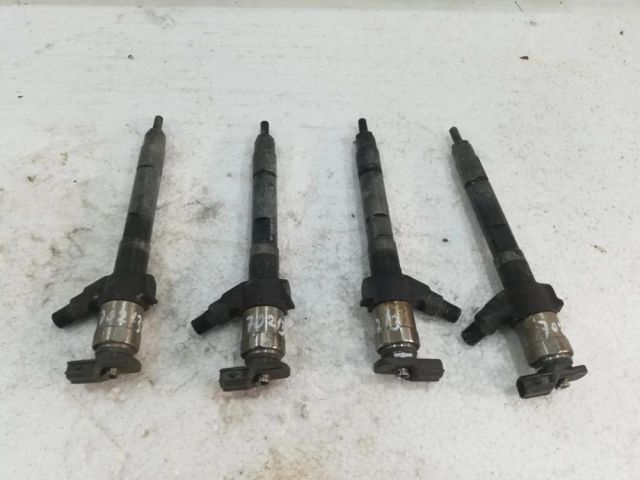 bontott MITSUBISHI OUTLANDER Porlasztó (1 db)