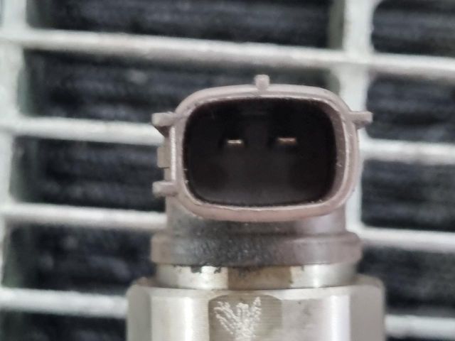 bontott MITSUBISHI OUTLANDER Porlasztó (1 db)