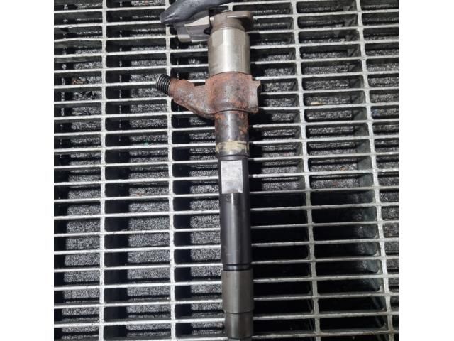 bontott MITSUBISHI OUTLANDER Porlasztó (1 db)