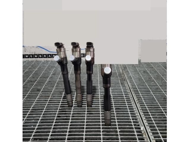 bontott MITSUBISHI OUTLANDER Porlasztó (1 db)